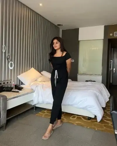 Call Girls Baswa Cash On Delivery